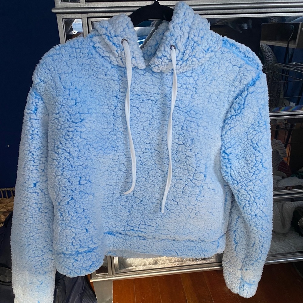 Sherpa cropped hoodie